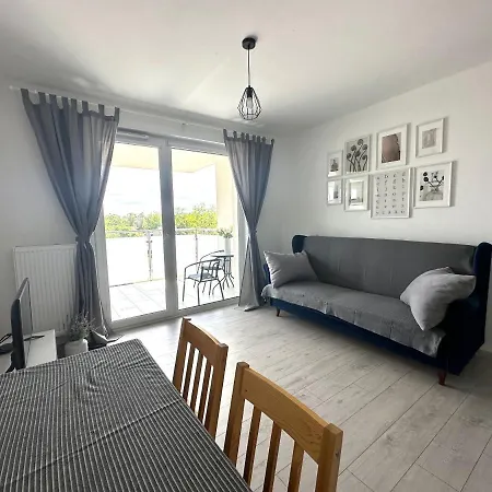 Apartment Sdh 1 Comfortable Near Warsaw Radzymin