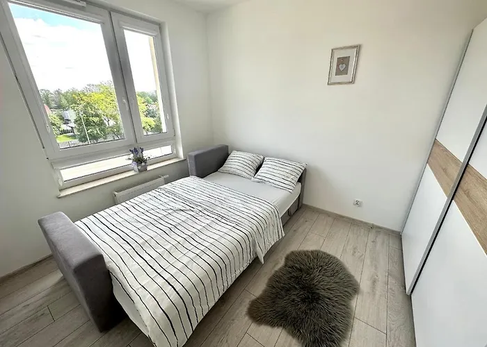 Sdh 1 Comfortable Near Warsaw شقة *